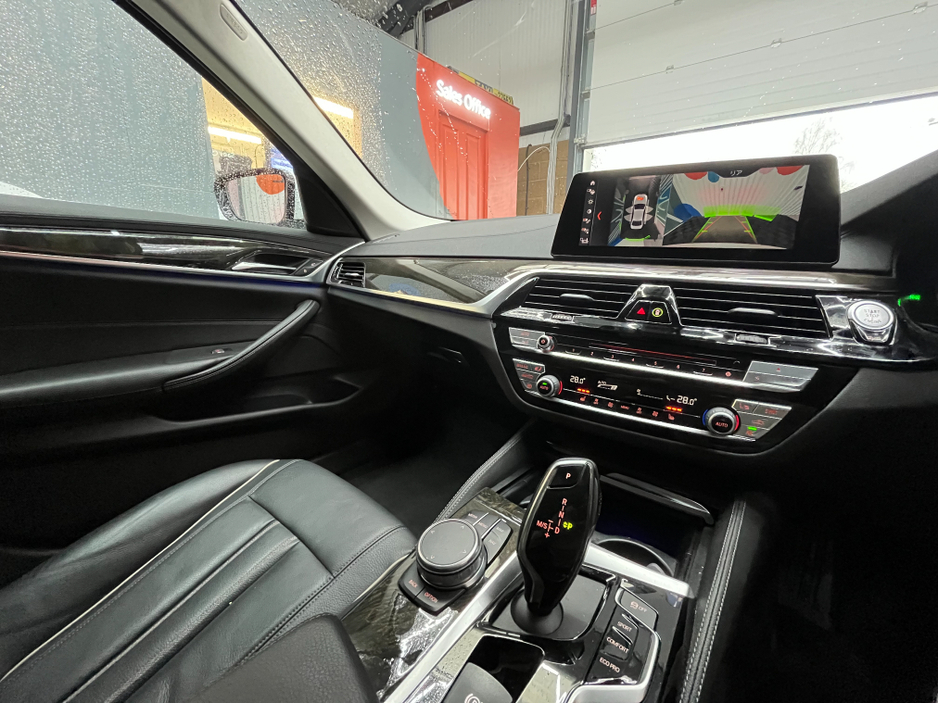 2018 BMW 5 Series €24950! 2018 BMW 520D 523D LUXURY 2.0 AUTOMATIC / CRUISE CONTROL / 360° PARKING CAMERA / ELECTRIC MEMORY & HEATED SEATS / HEATED REAR SEATS €24,950