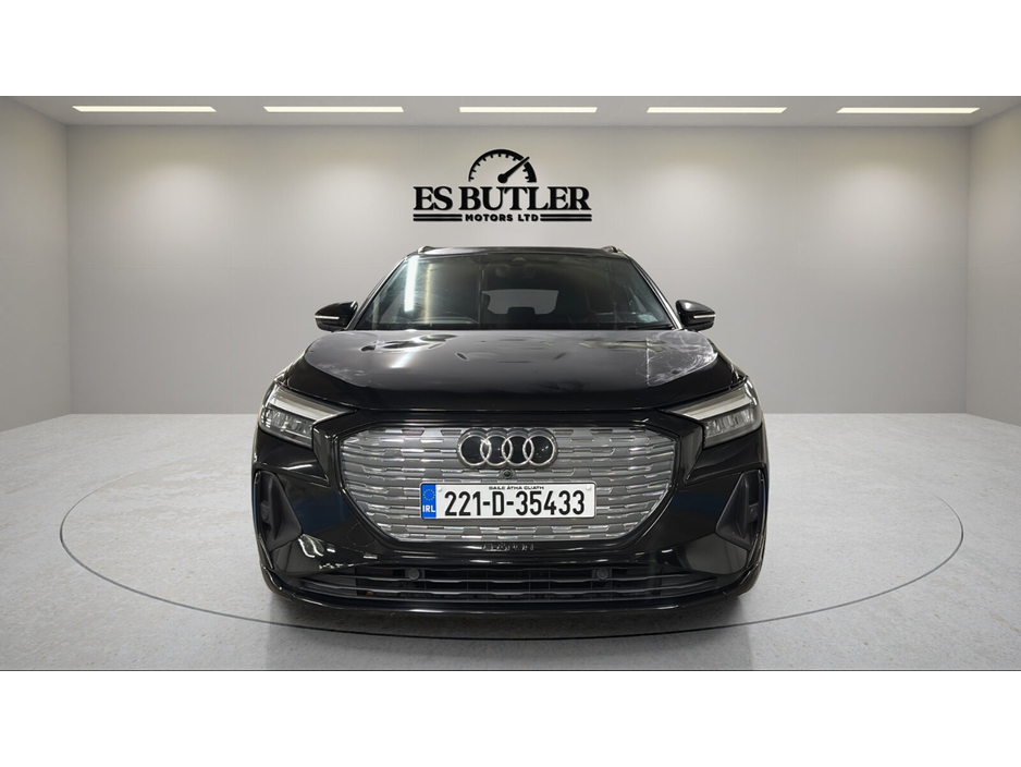 2022 Audi e-tron - image 9