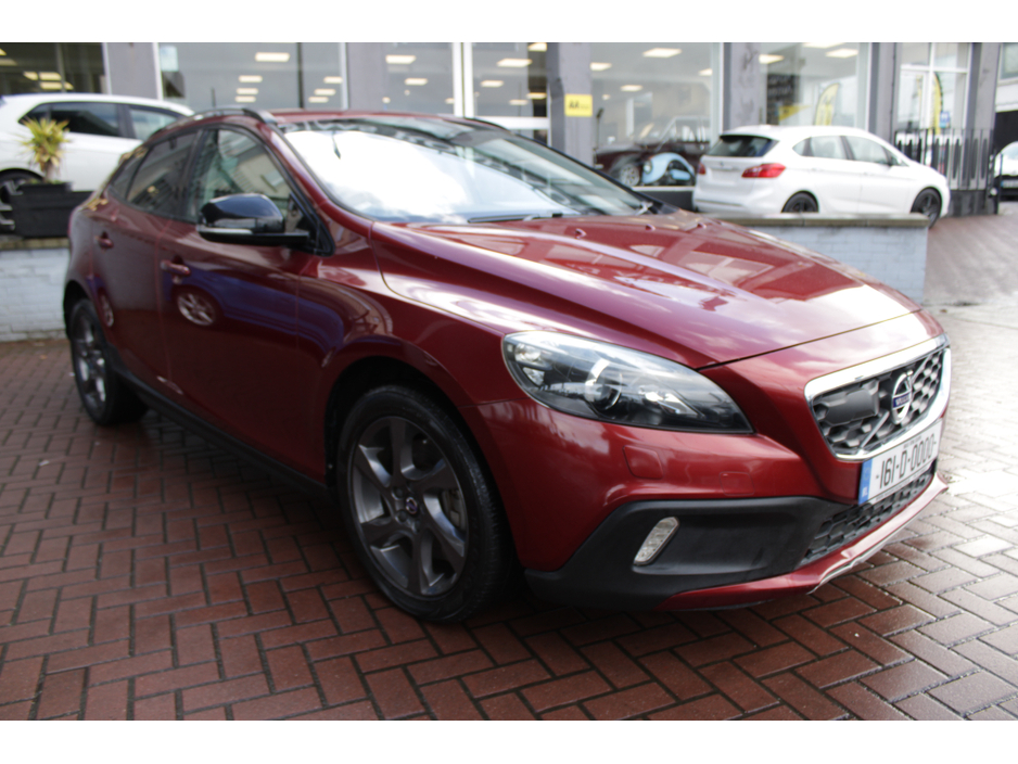 2016 Volvo V40 Cross Country 2.0D4 CROSSCOUNTRY 5DR HATCHBACK AUTO HUGE SPEC  // 1 OWNER CAR // AS NEW CONDITION THROUGHOUT // BUY WITH CONFIDENCE AA AND SIMI APPROVED DEALER 2026 // FINANCE ARRANGED // €13,950