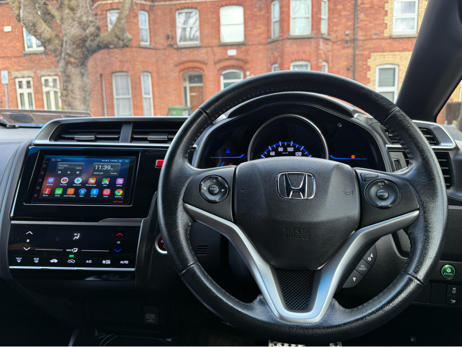 2014 Honda Fit 1.5 Hybrid Automatic, Only 133kms! New Nct 02/2027, Reversing Camera, Bluetooth, Sat Nav, Immaculate Condition, Cheap Tax @ €170, A/C, Alloys, Service & Warranty Included, SIMI Dealer, €8,950