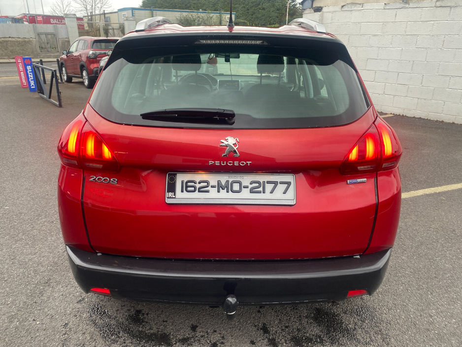 2016 Peugeot 2008 - image 6