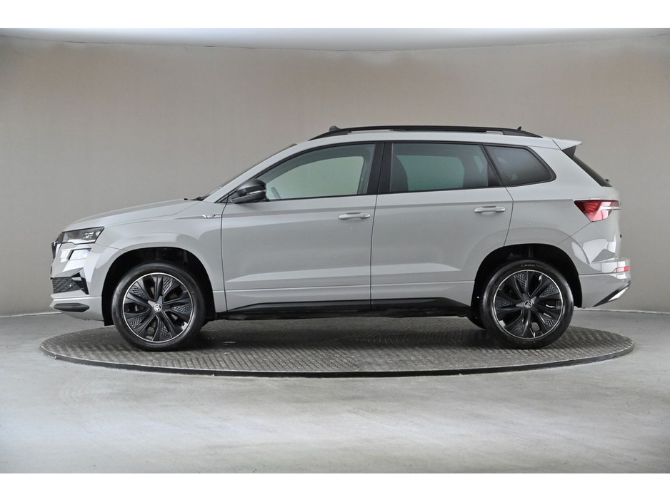2024 Skoda Karoq - image 11