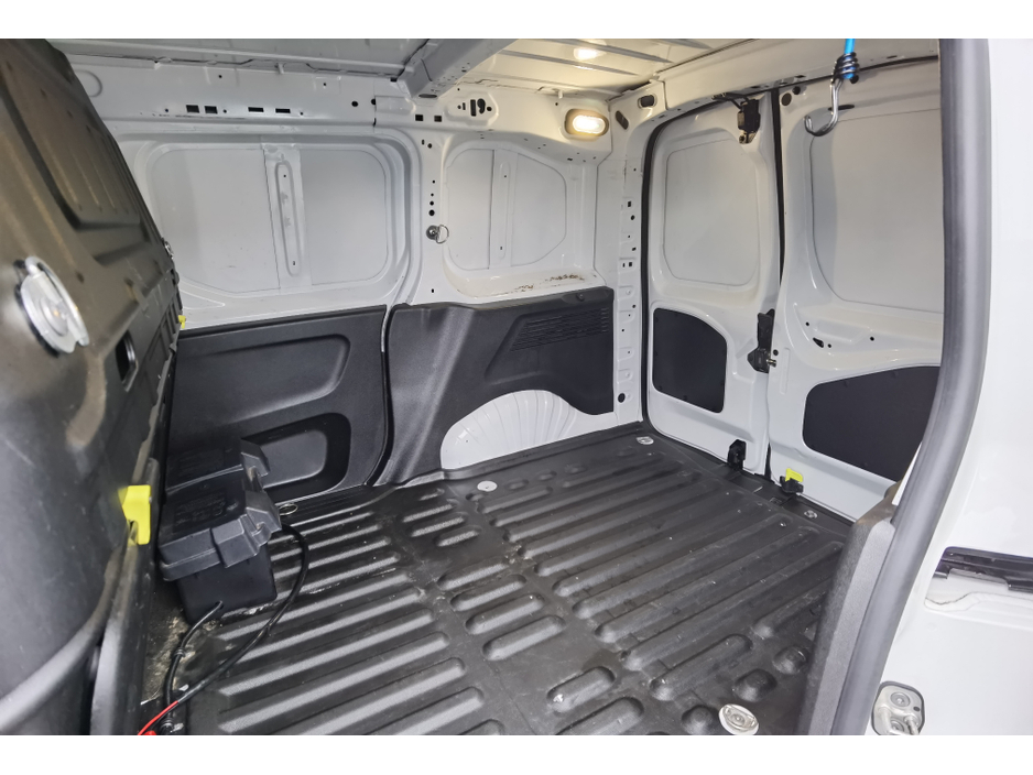 2022 Citroen Berlingo - image 9