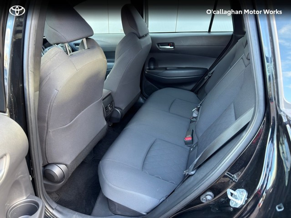 2023 Toyota Corolla Cross - image 10