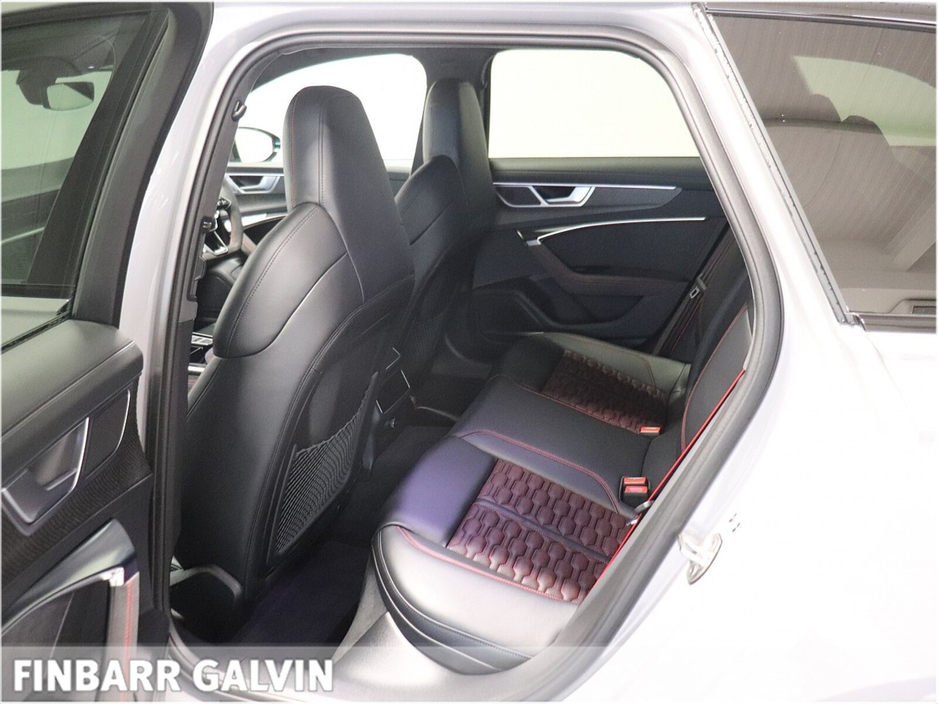 2024 Audi RS6 - image 11