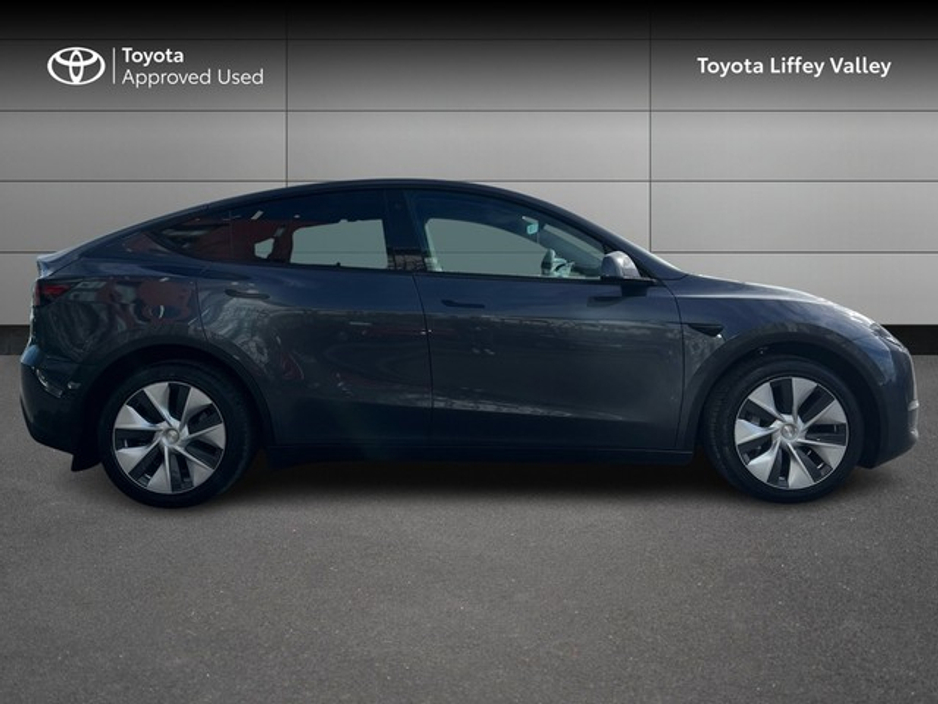 2022 Tesla Model Y - image 3