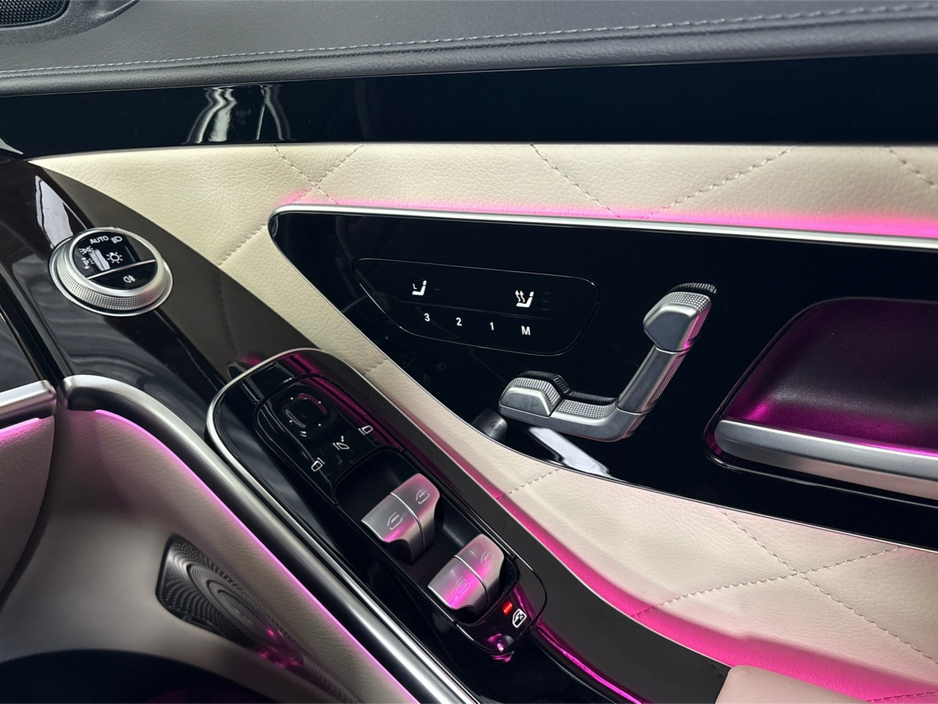 2022 Mercedes-Benz S Class 580 E LWB AMG LINE**BURMESTER SOUND SYSTEM**FRONT ELECTRIC HEATED SEATS**REAR HEATED SEATS**CREAM LEATHER INTERIOR**AMBIENT LIGHTING**20" ALLOYS**REVERSE CAMERA**ELECTRIC TAILGATE**WIRELESS CHARGING** €84,995