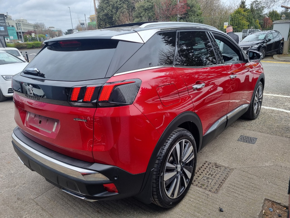 2019 Peugeot 3008 - image 6