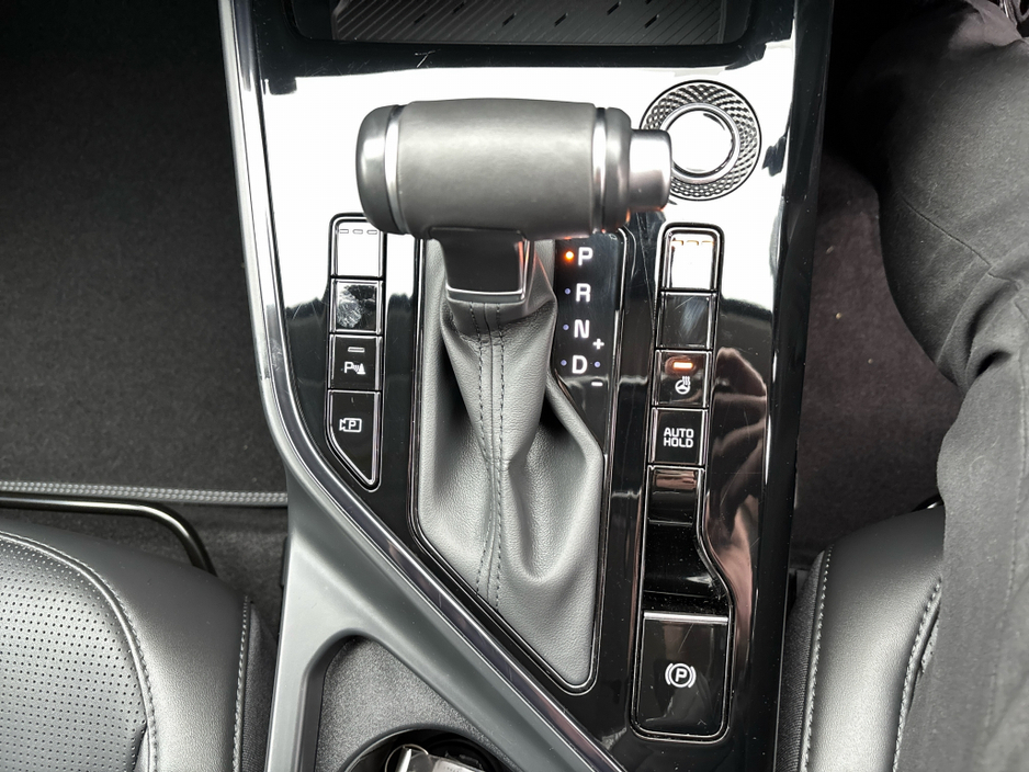 2025 Kia Niro HEV SEM €36,895