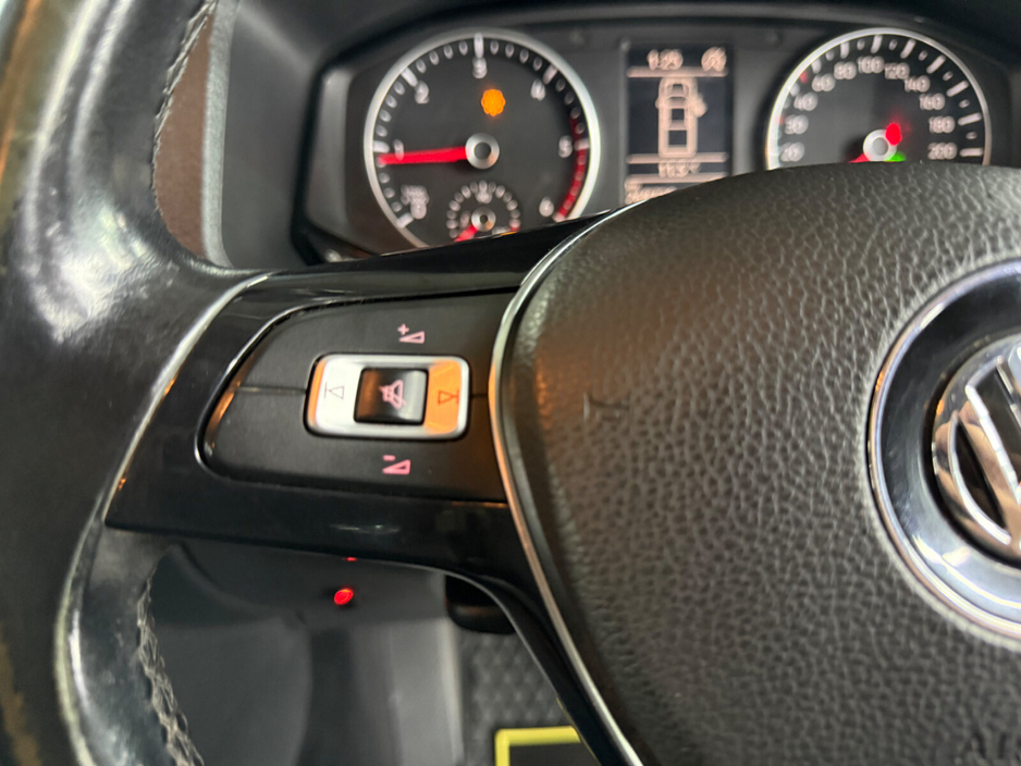 2017 Volkswagen Amarok  €20,959