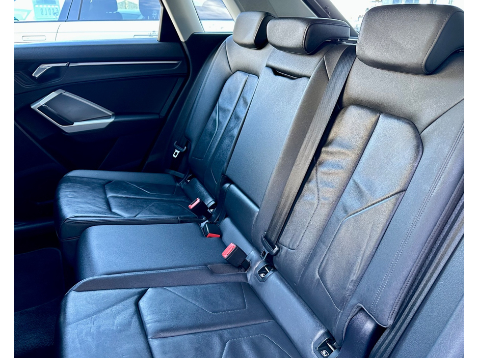 2019 Audi Q3 - image 8