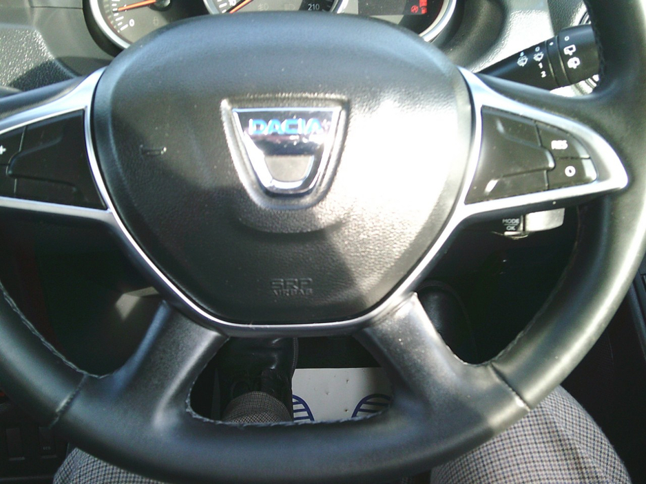 2018 Dacia Duster - image 19