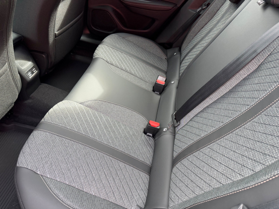 2026 Peugeot 2008 - image 7