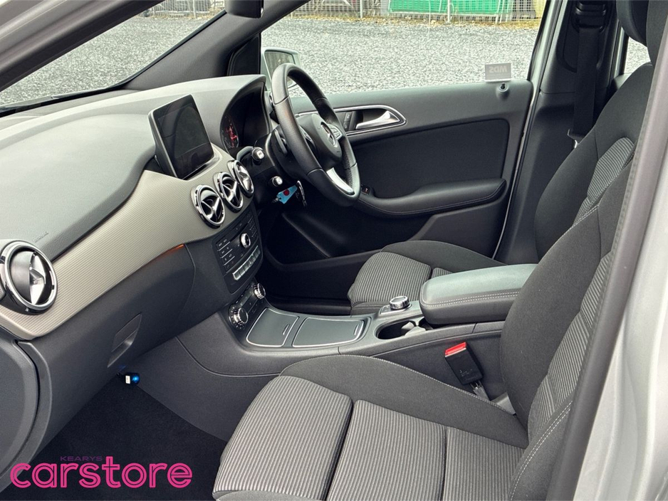 2017 Mercedes-Benz B Class - image 9