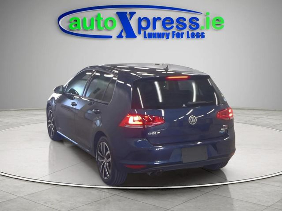 2016 Volkswagen Golf - image 6