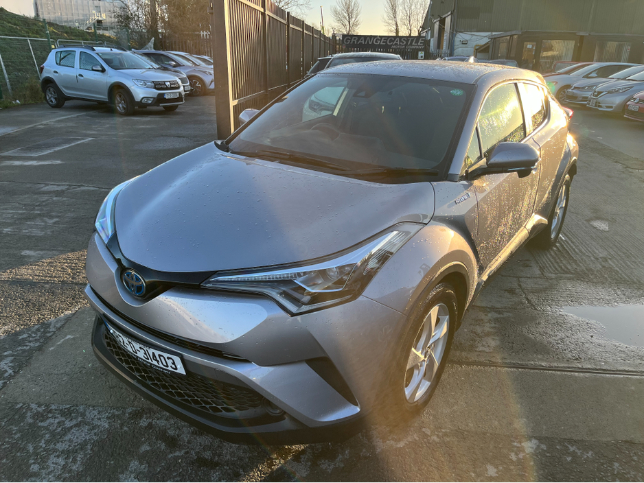 2018 Toyota C-HR 1.8 HYBRID AUTO VERY LOW KMS €19,450