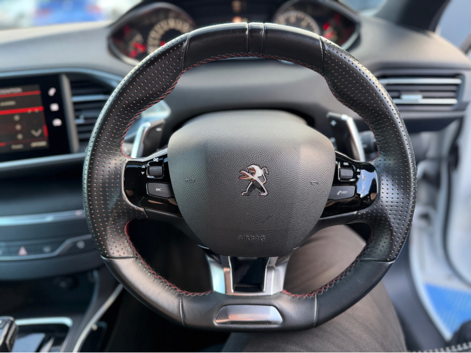 2019 Peugeot 308 - image 19