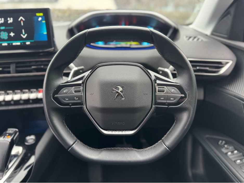 2022 Peugeot 3008 - image 7