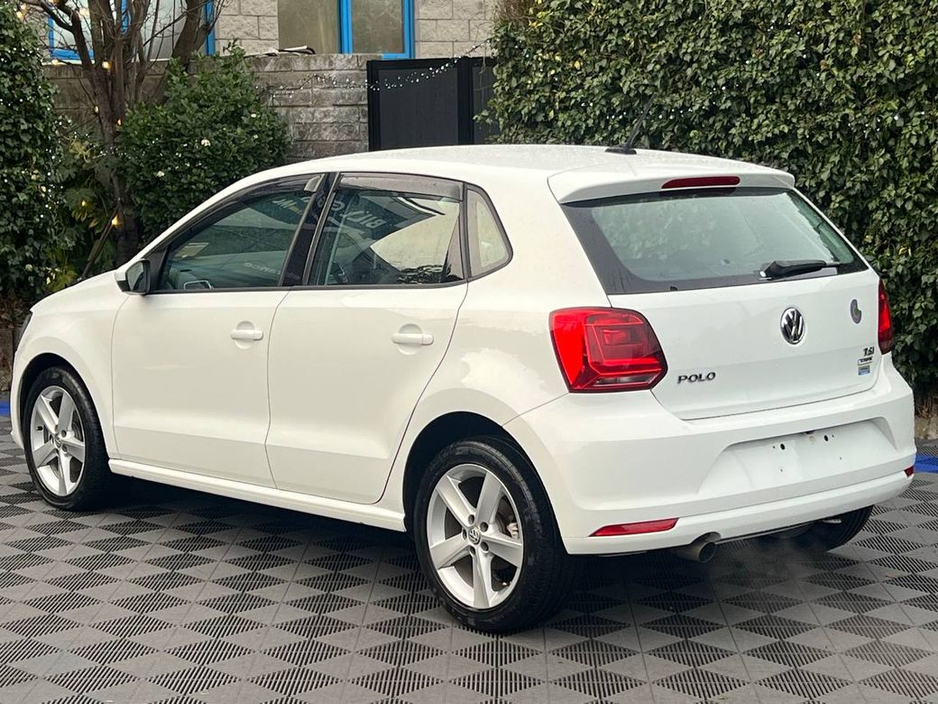 2016 Volkswagen Polo HIGHLINE 1.2 TSI AUTO // FULL SERVICE HISTORY // LEATHER/ALCANTARA HEATED SEATS // REVERSE CAMERA €13,900