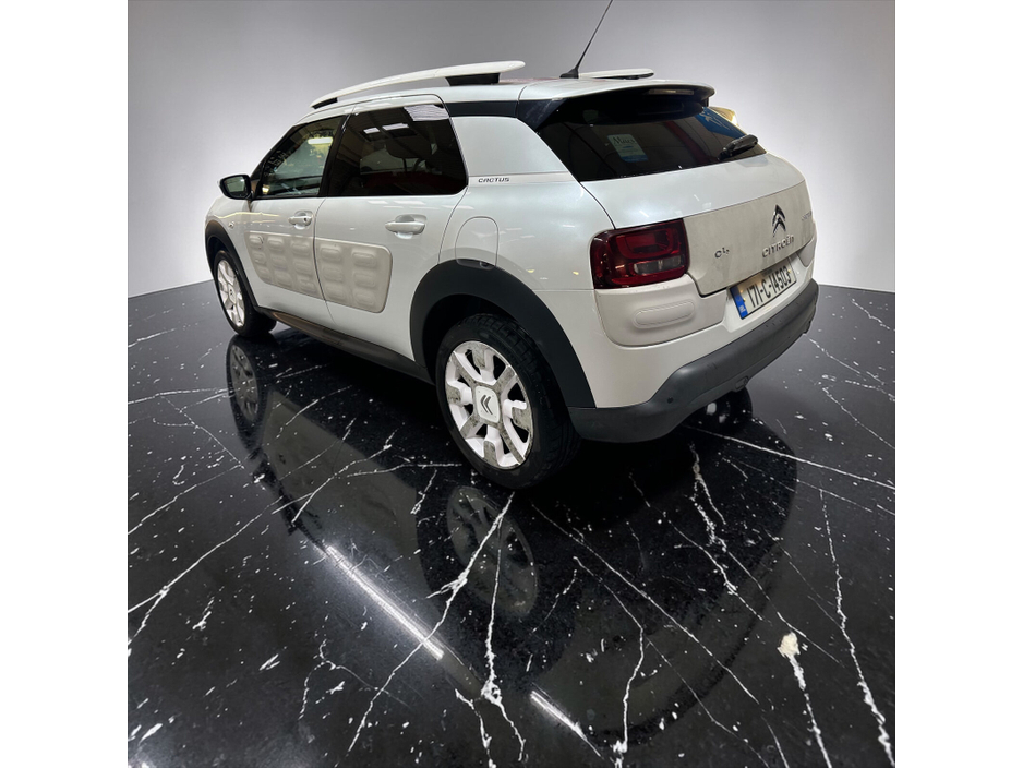 2017 Citroen C4 Cactus - image 9