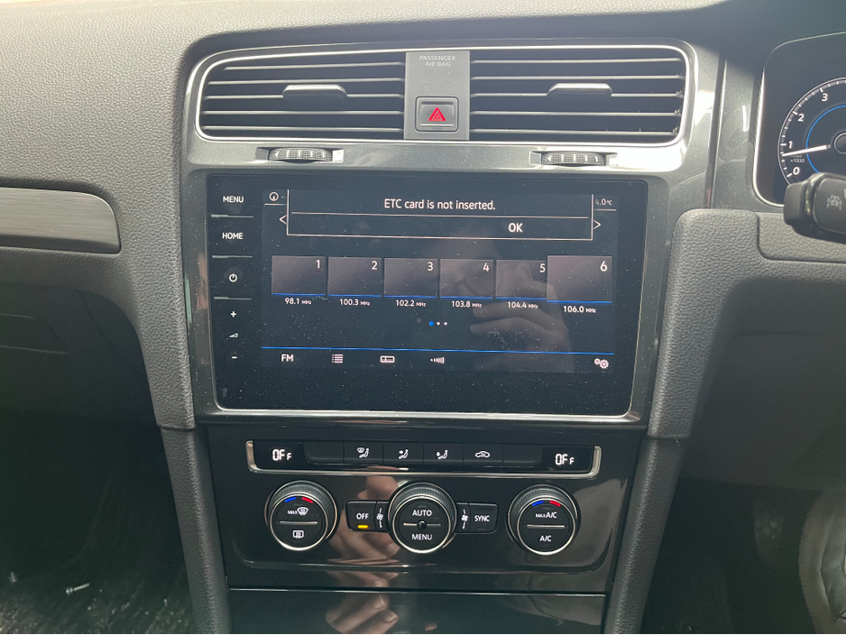 2018 Volkswagen Golf - image 17