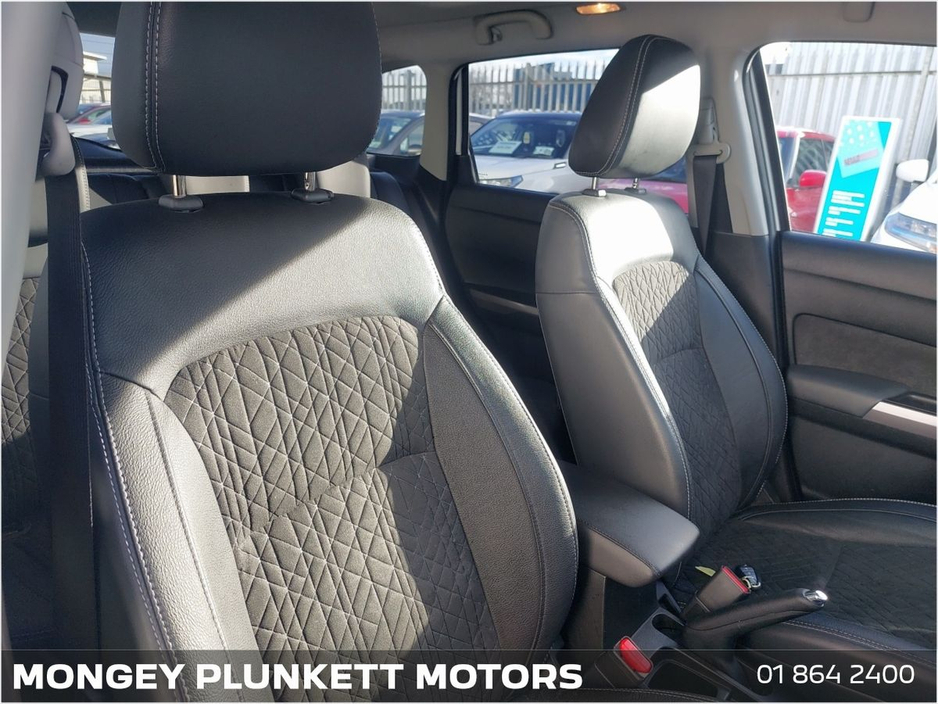 2023 Suzuki Vitara - image 12