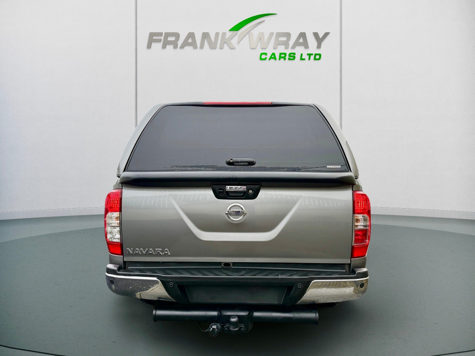 2019 Nissan Navara TEKNA 2.3 DCI 190 **FULLY KITTED**NO VAT**FSH**MINT**ONE UK OWNER** €22,450