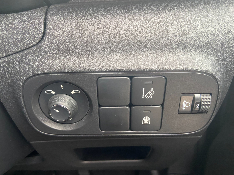 2021 Citroen C3 - image 15