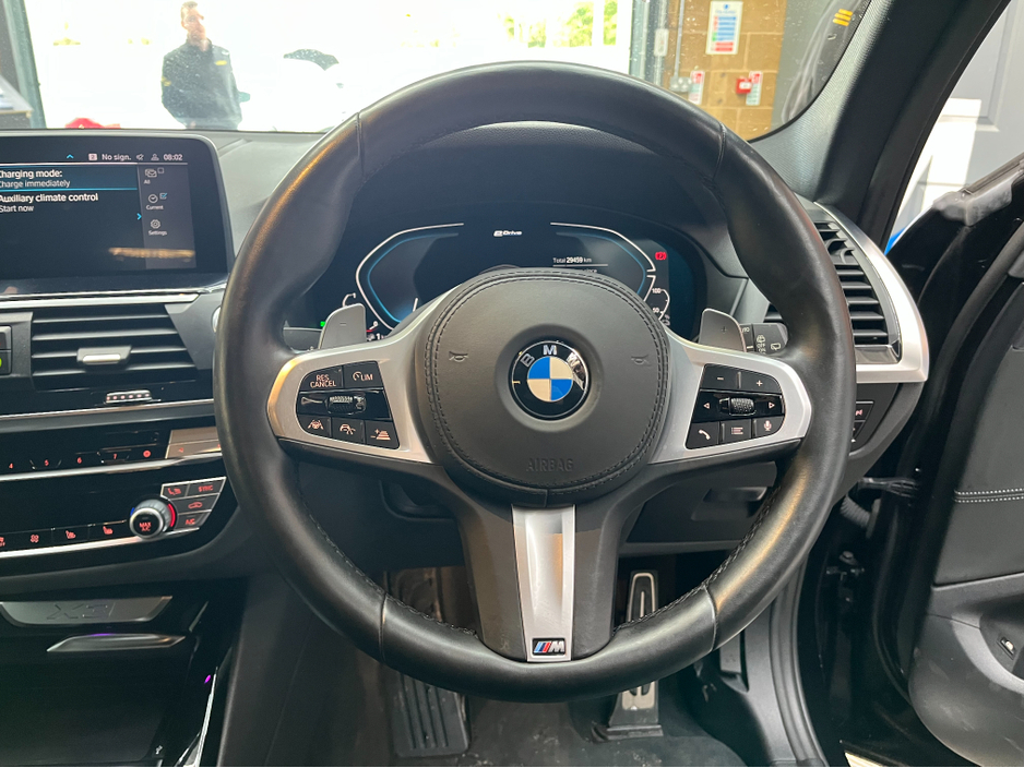 2021 BMW X3 - image 11