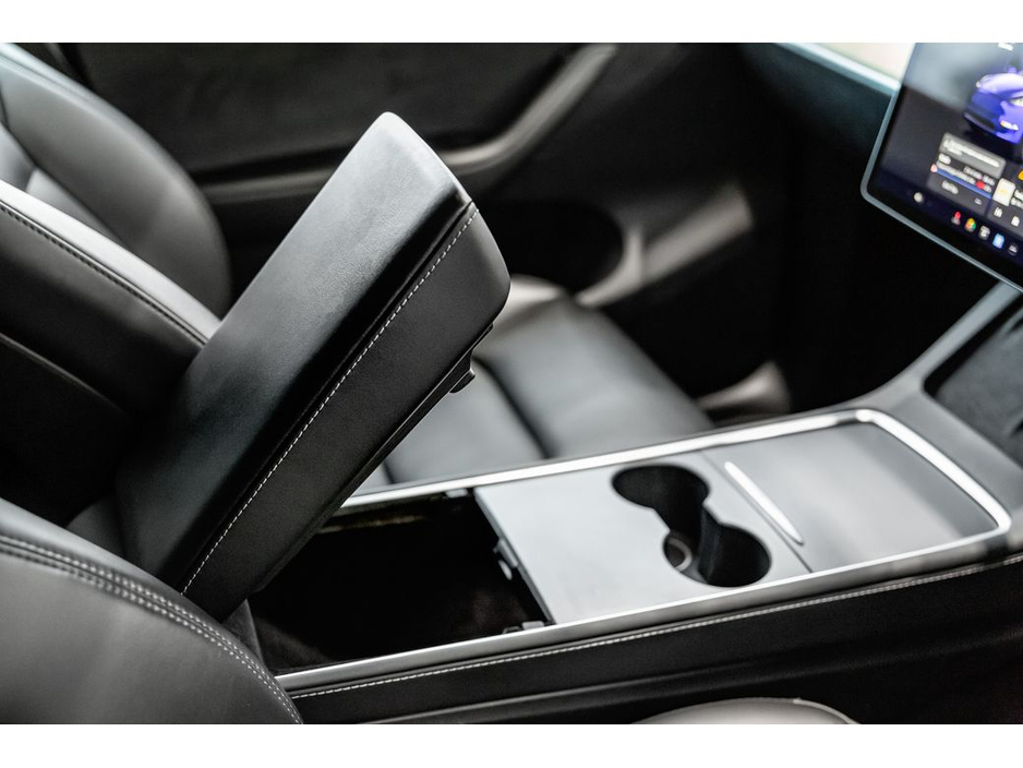 2022 Tesla Model Y E Long Range AWD €29,899