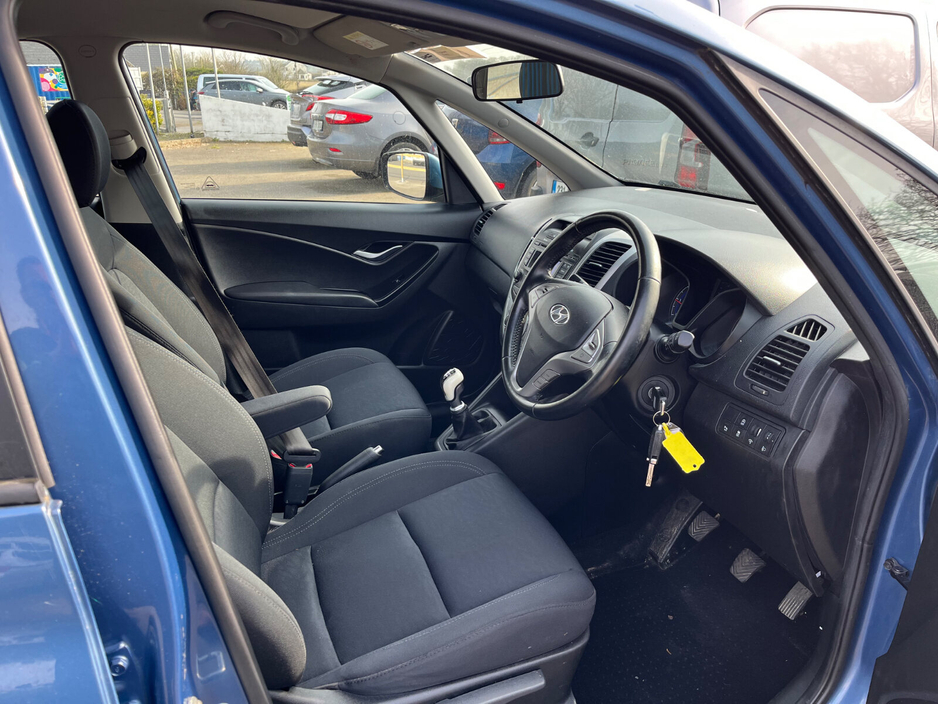 2016 Hyundai ix20 - image 11