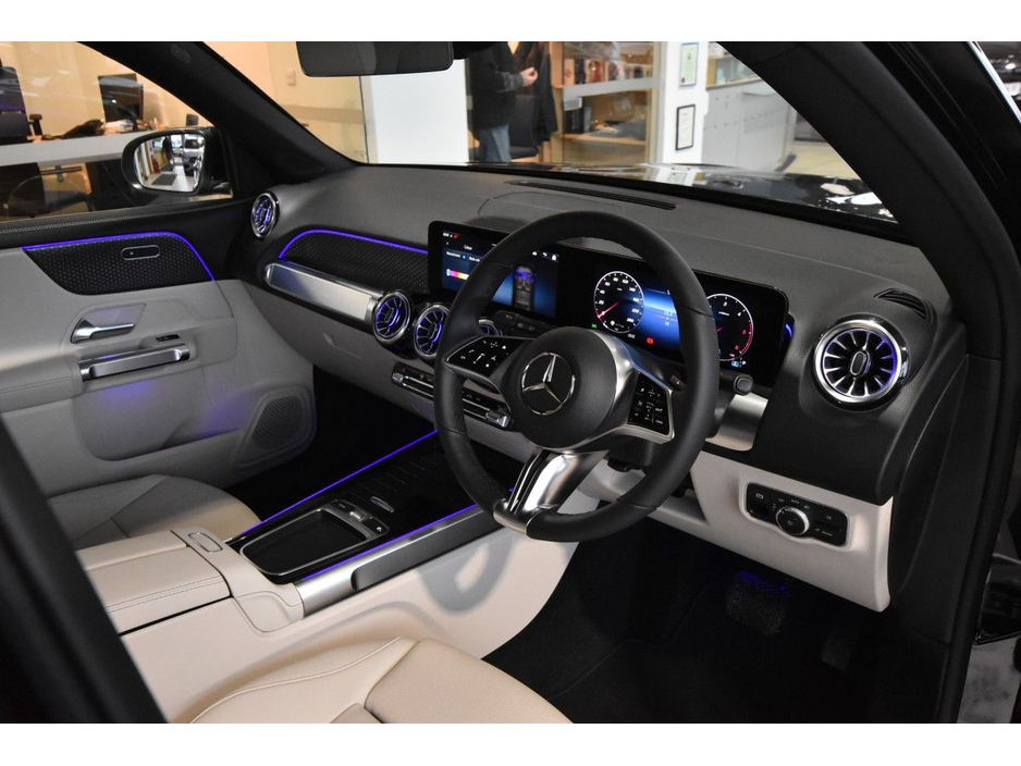 2026 Mercedes-Benz GLB - image 6