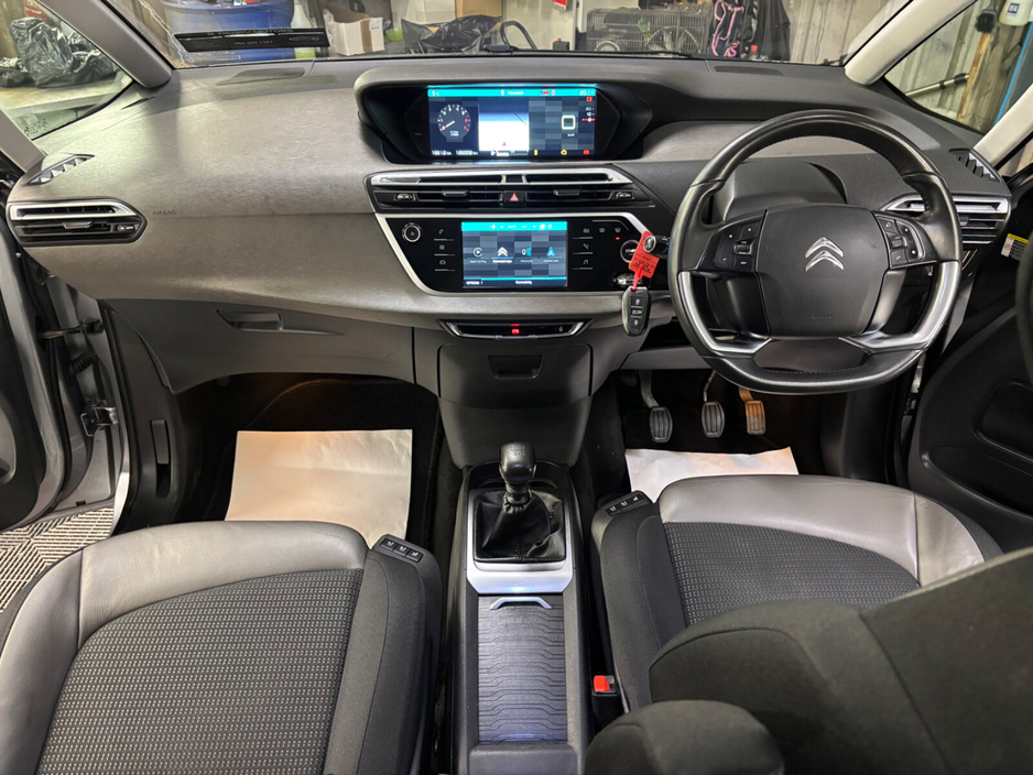2019 Citroen C4 Picasso - image 11