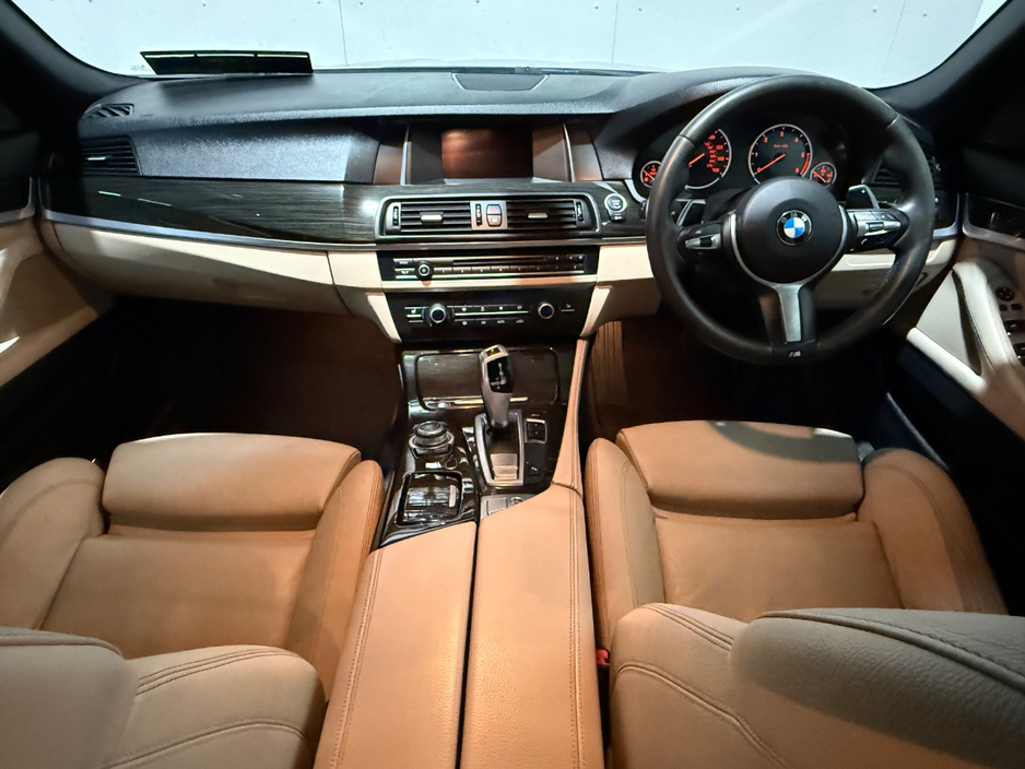 2014 BMW 5 Series - image 17