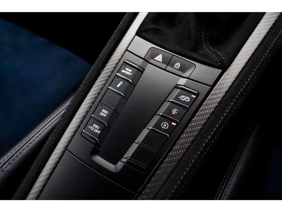 2023 Porsche Cayman - image 26