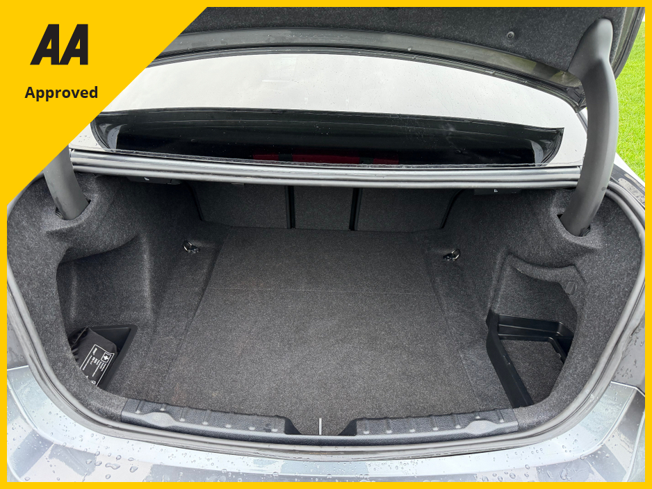 2018 BMW 3 Series 318I SE SALOON 4DR AUTO Heated Leathers Seats €18,450