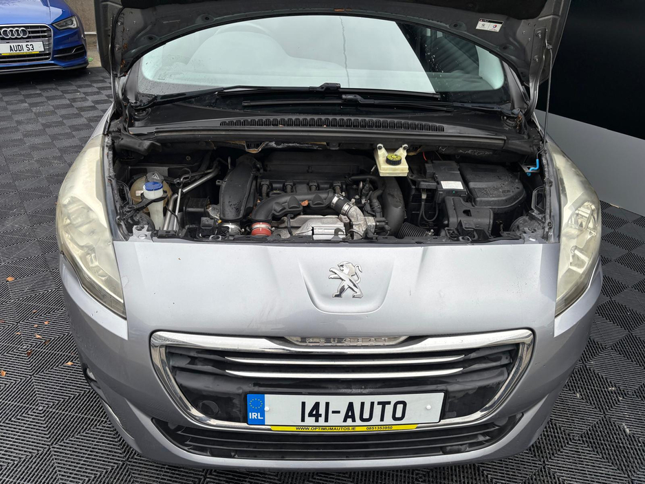 2014 Peugeot 5008 - image 6