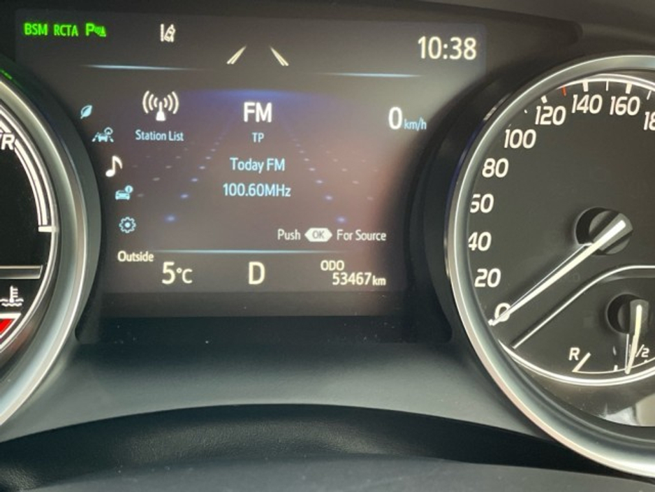 2020 Toyota Camry - Platinum Edition - Ivory Leather - 2.5 Hybrid - Top Spec - Automatic - Irish Car - 55,465 km // Remote Central Locking // Front Electric Windows // Rear Electric Windows // Electric Mirrors // Finge €31,999