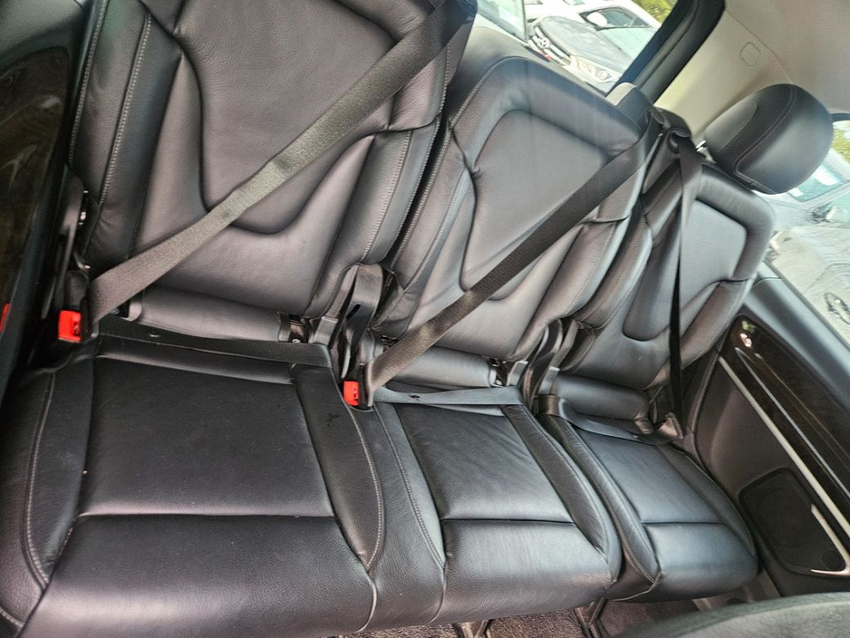 2017 Mercedes-Benz V Class - image 30