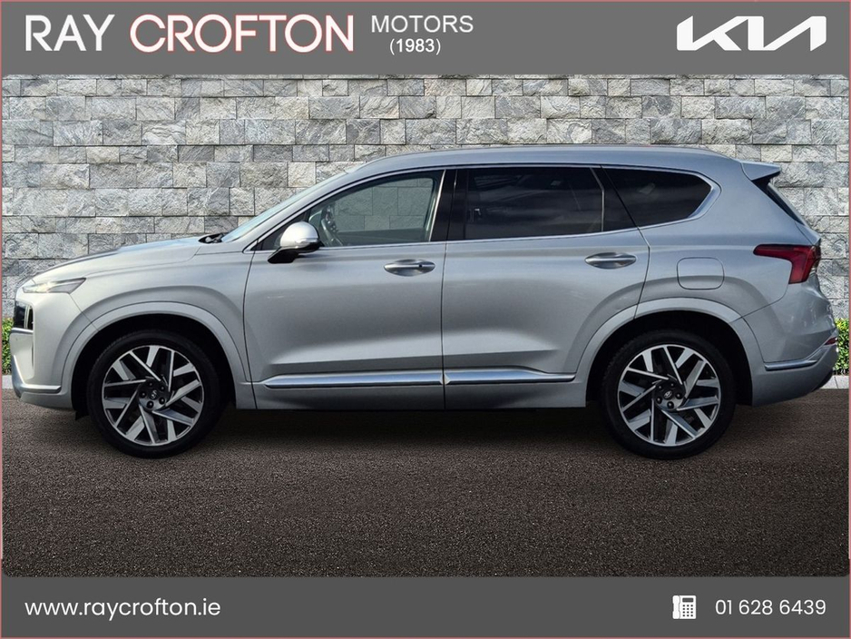 2023 Hyundai Santa Fe - image 5