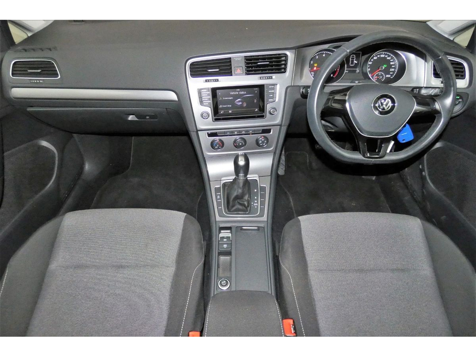 2016 Volkswagen Golf - image 14