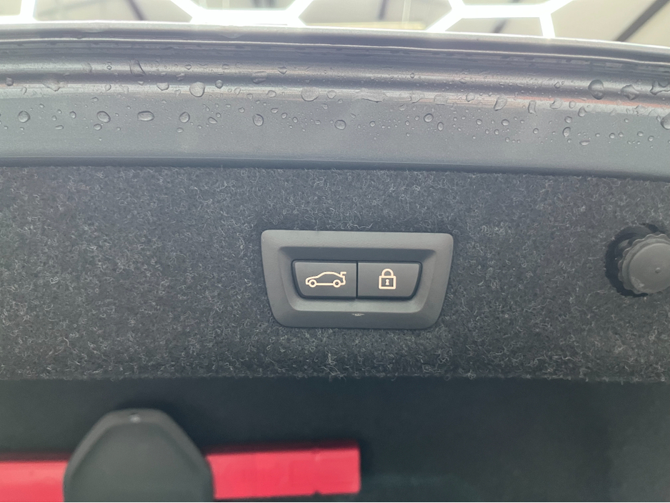 2018 BMW 5 Series €23950! 2018 BMW 530E IPERFORMANCE LUXURY 2.0 AUTOMATIC / CRUISE CONTROL / REVERSE CAMERA / ELECTRIC MEMORY & HEATED SEATS / HEATED REAR SEATS / AMBIENT LIGHTS €23,950