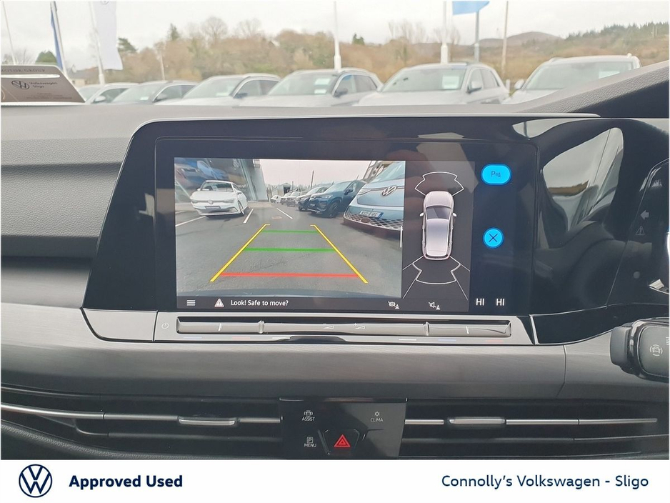 2024 Volkswagen Golf - image 18