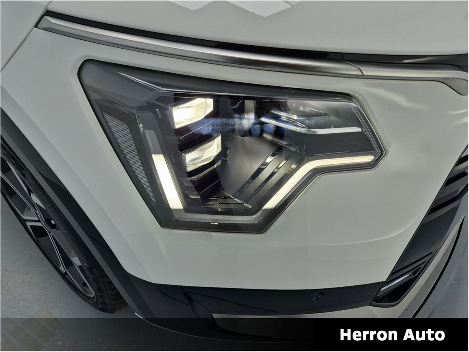 2023 Kia Niro - image 19