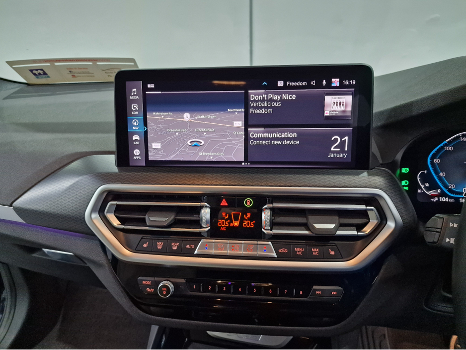 2022 BMW X3 30E M SPORT (PRO PACK / OYSTER LEATHER) X-DRIVE AUTOMATIC **ONE OWNER / TOP SPEC / 20" ALLOYS / APPLE CARPLAY / ADAPTIVE LED HEADLIGHTS / BMW M SEATBELTS / ELECTRIC BOOTLID /REVERSE CAMERA / SAT NAV** €49,900