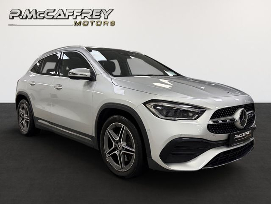 2021 Mercedes-Benz GLA Class - image 3