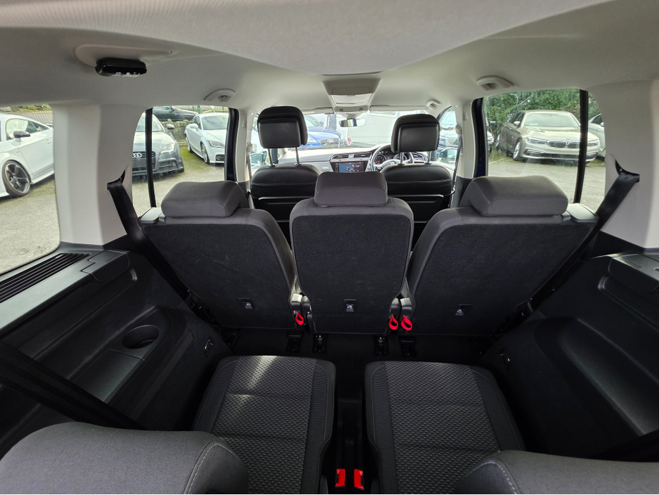 2018 Volkswagen Touran - image 14