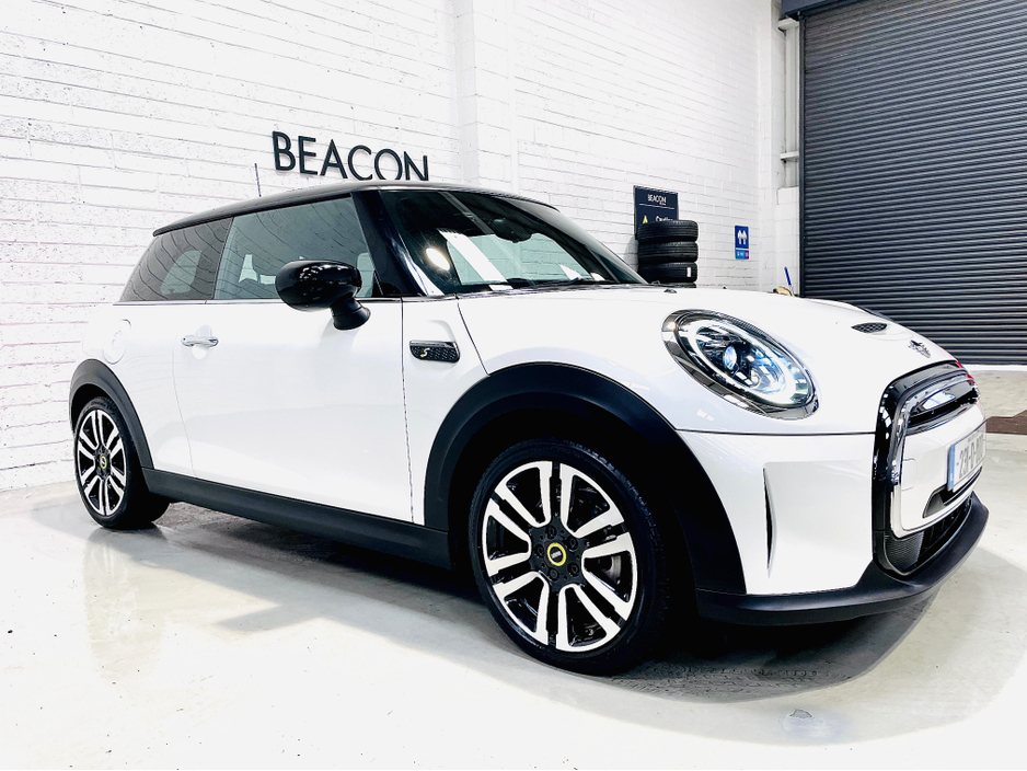 2023 MINI Cooper S - image 5