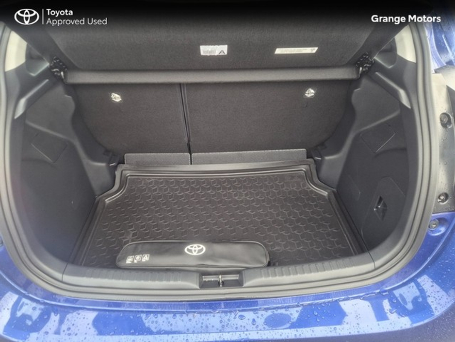2023 Toyota Yaris 1.5 HYBRID LUNA 5DR €23,950