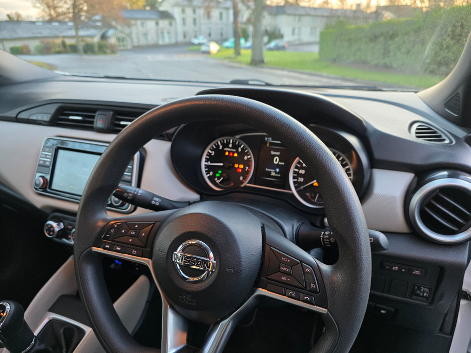 2017 Nissan Micra 1.0 73ps SV €9,950